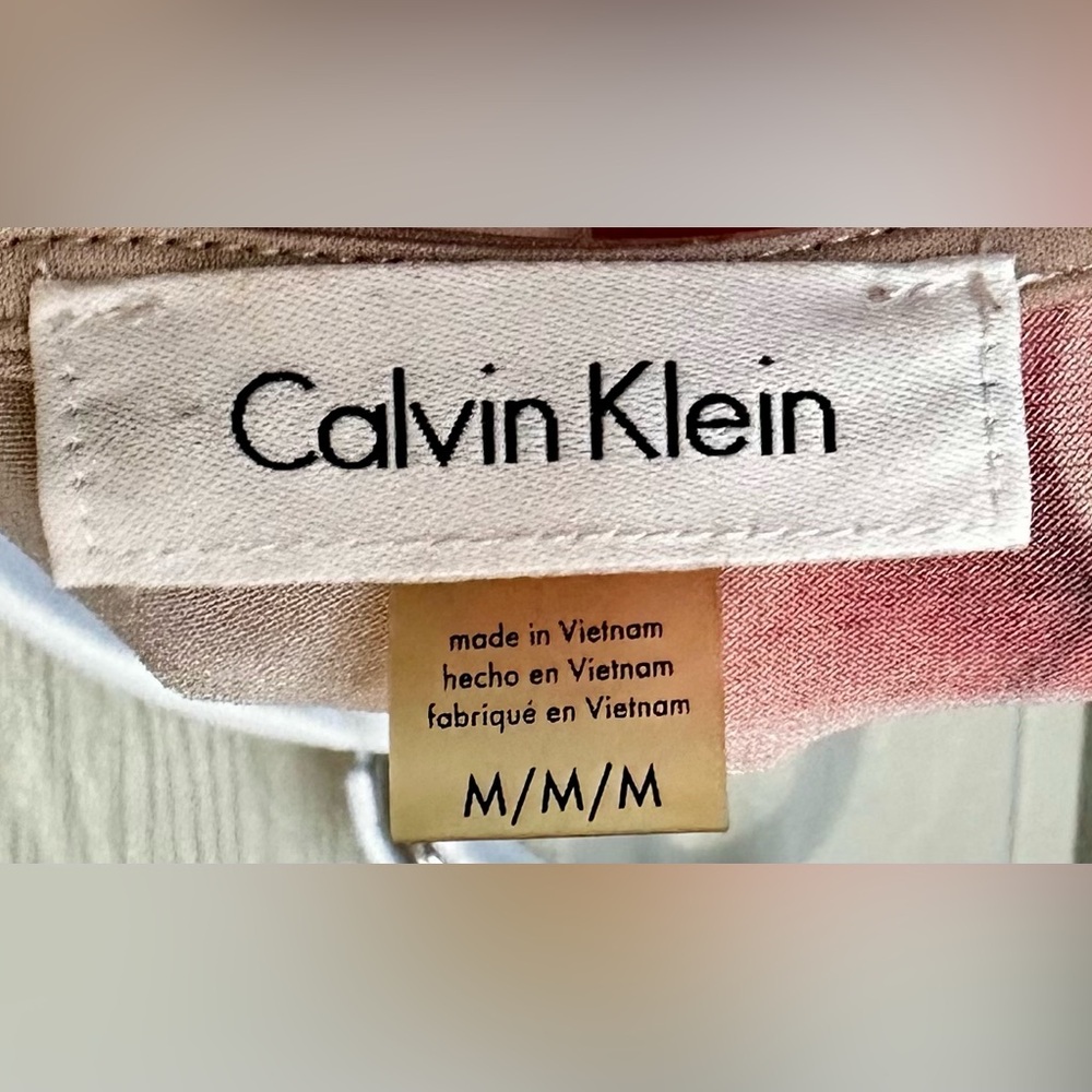 Calvin Klein Beige Floral V-Neck Blouse - FINAL PRICE - Picture 2 of 6